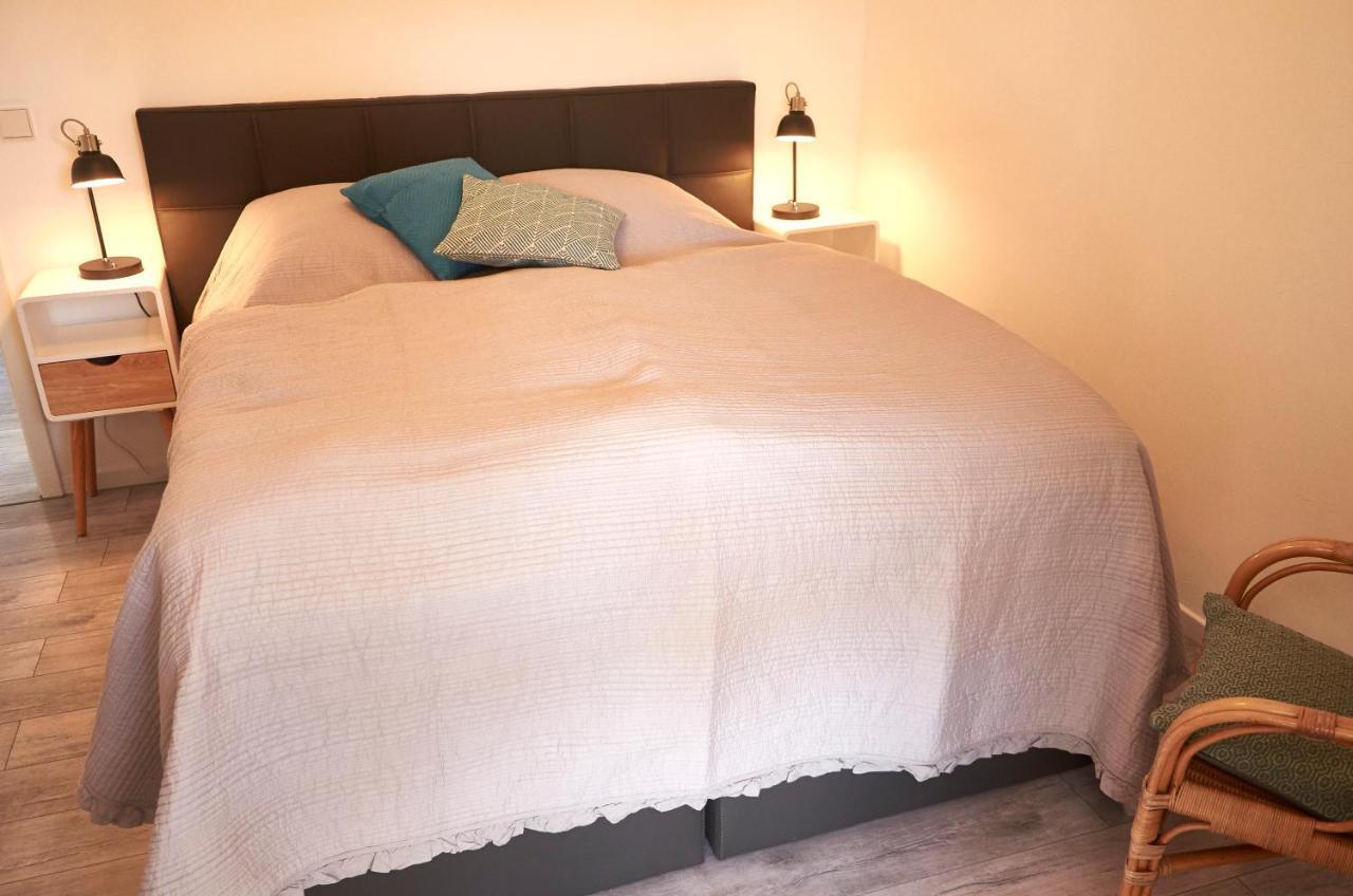 Schoenes Appartement In Meerbusch Am Buschend Esterno foto